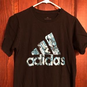 Adidas T-shirt like new